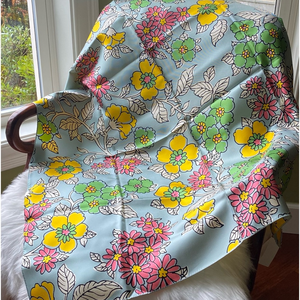 Gorgeous! Tory Burch double sided silk scarf